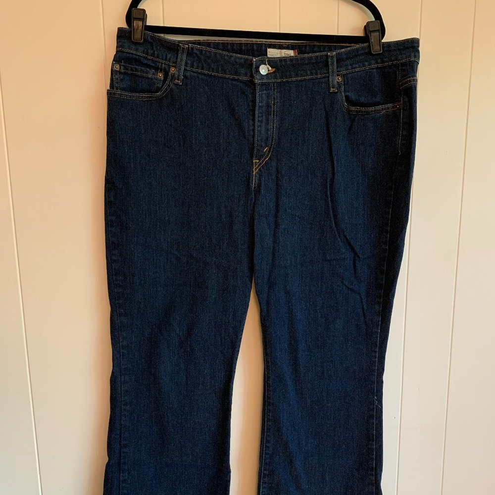 Levi’s 590 16W dark-wash mid-rise bootcut jeans